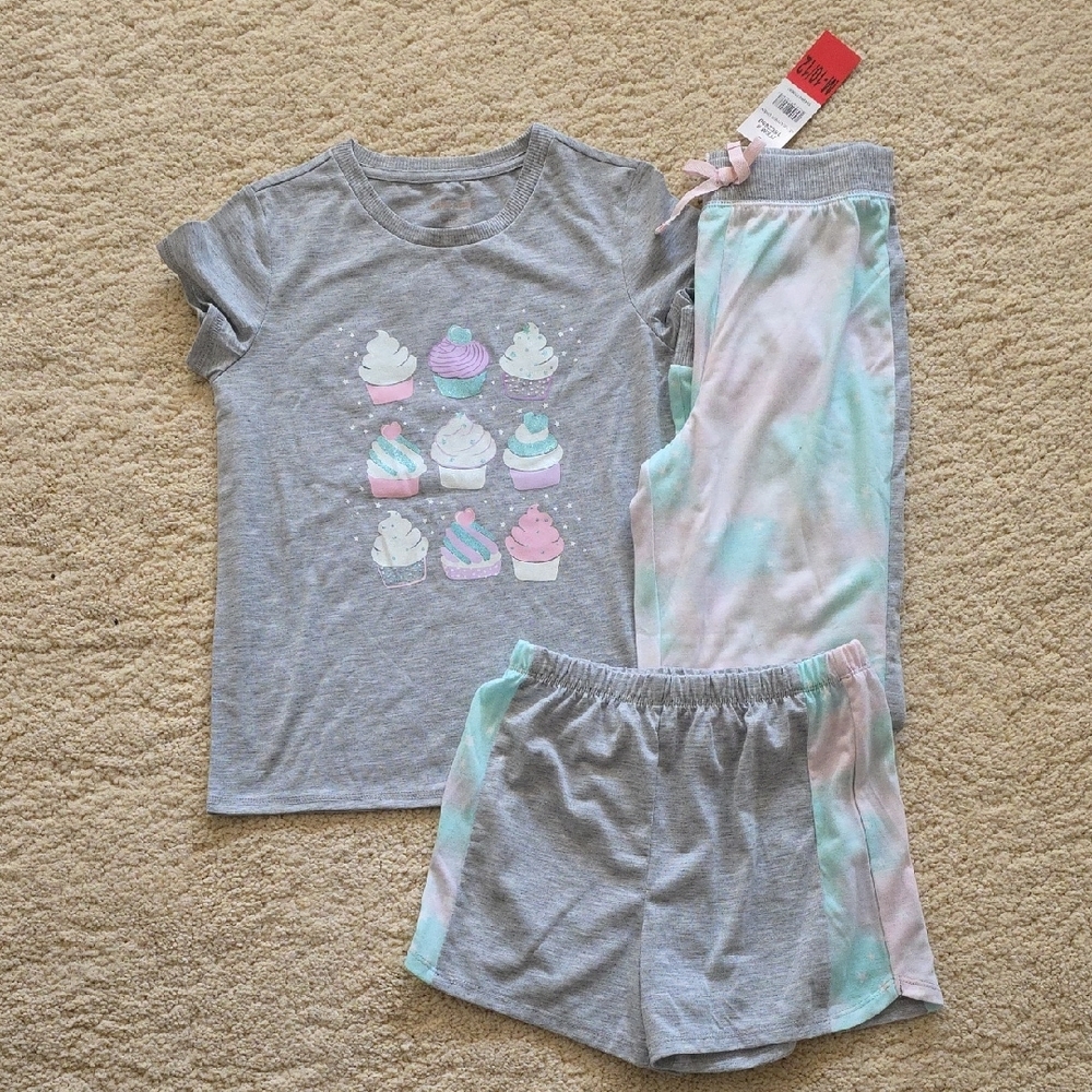 NWT: BCBG Gray Cupcake Kids Pajama Set